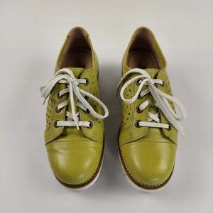 Dromedaris Vivian Green Lace-Up Heart Cut Out Leather Sneakers